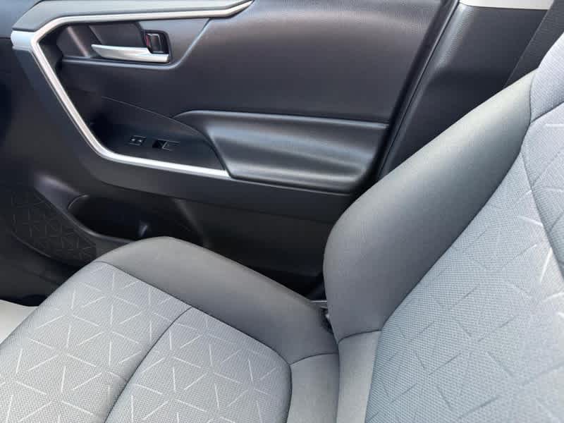 2025 Toyota RAV4 XLE AWD