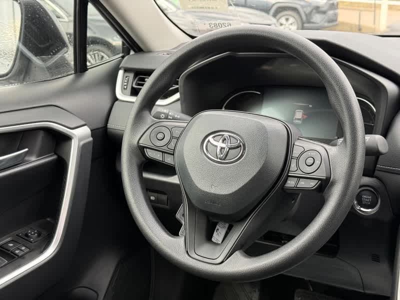 2025 Toyota RAV4 XLE AWD