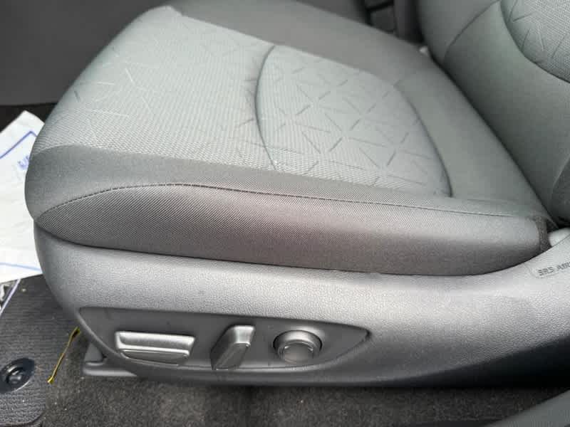 2025 Toyota RAV4 XLE AWD