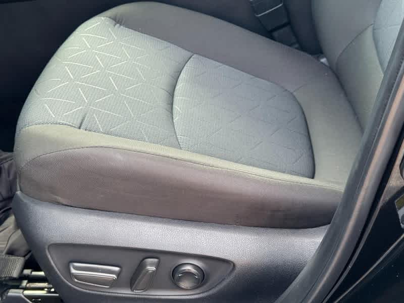2025 Toyota RAV4 XLE AWD
