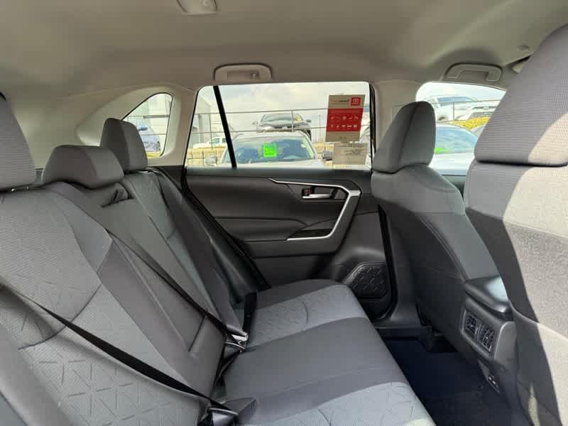 2025 Toyota RAV4 XLE AWD