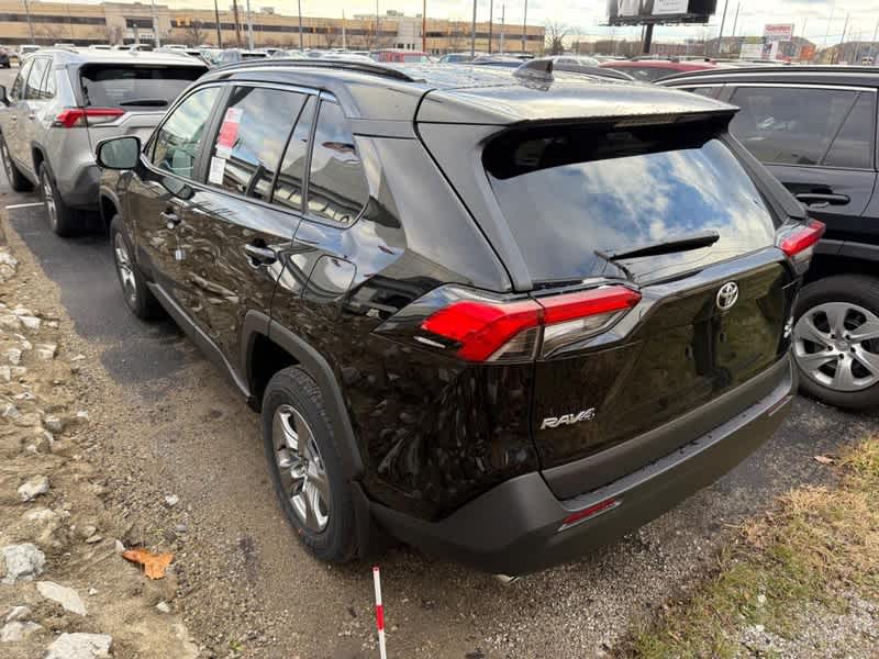 2025 Toyota RAV4 XLE AWD