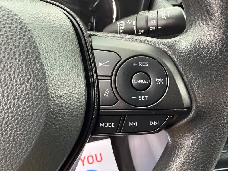 2025 Toyota RAV4 XLE AWD