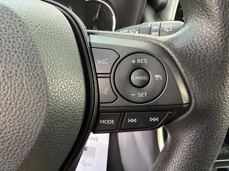 2025 Toyota RAV4 XLE AWD