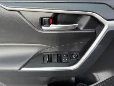 2025 Toyota RAV4 XLE AWD