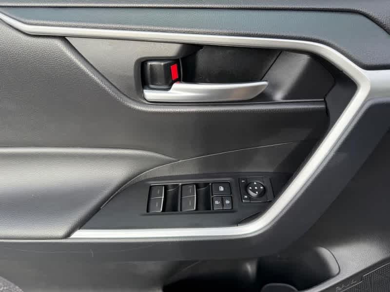 2025 Toyota RAV4 XLE AWD