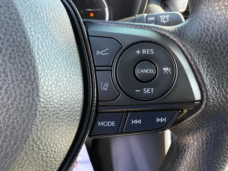 2025 Toyota RAV4 XLE AWD
