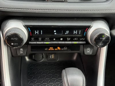 2025 Toyota RAV4 XLE AWD