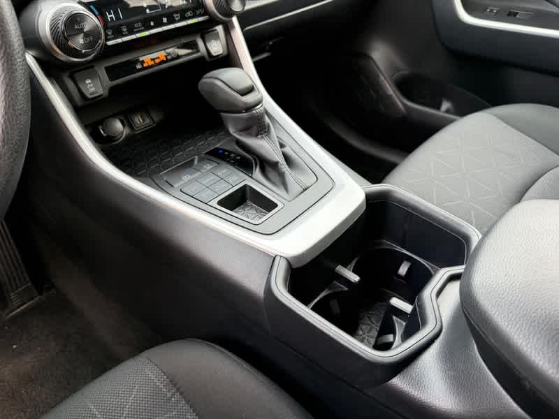 2025 Toyota RAV4 XLE AWD