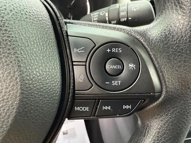 2025 Toyota RAV4 XLE AWD