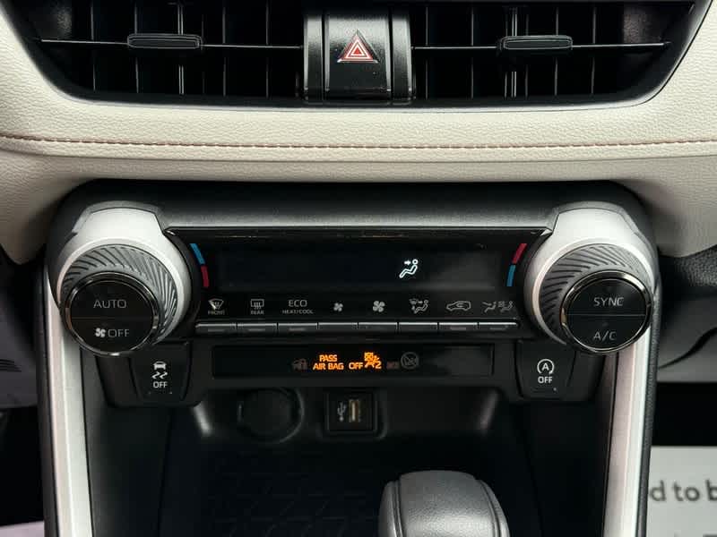 2025 Toyota RAV4 XLE AWD