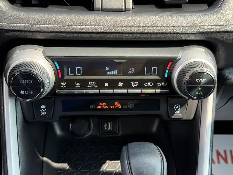 2025 Toyota RAV4 XLE AWD