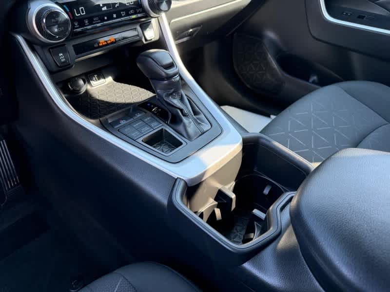 2024 Toyota RAV4 XLE AWD