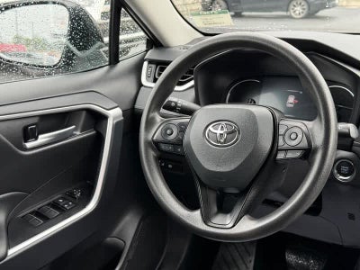 2025 Toyota RAV4 XLE AWD