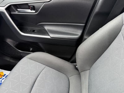 2025 Toyota RAV4 XLE AWD