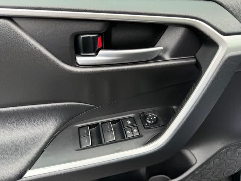 2025 Toyota RAV4 XLE AWD