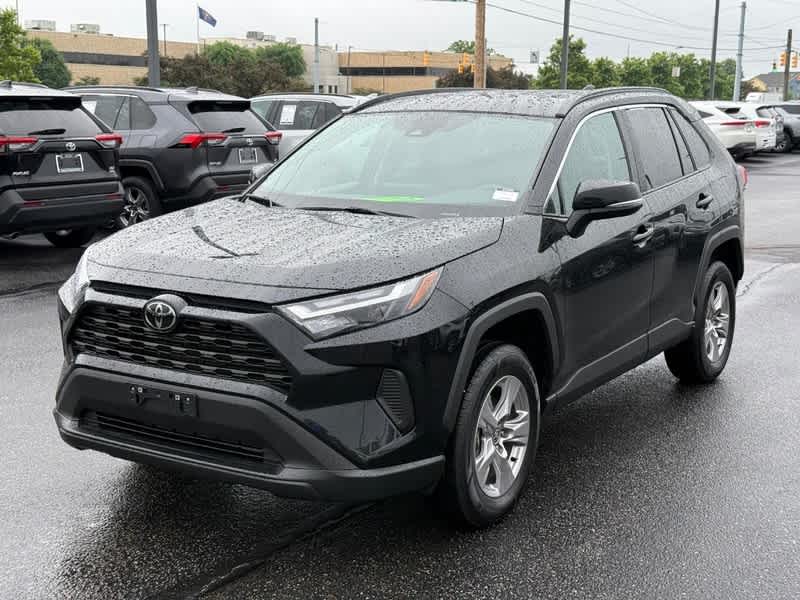2025 Toyota RAV4 XLE AWD