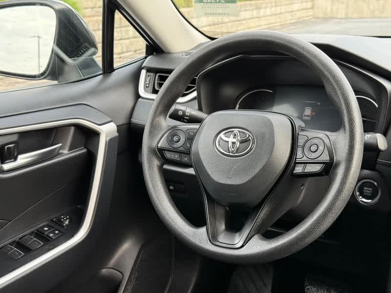 2025 Toyota RAV4 XLE AWD