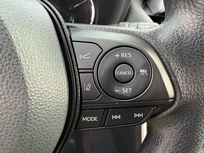 2025 Toyota RAV4 XLE AWD