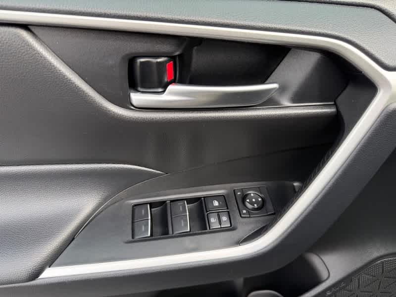 2025 Toyota RAV4 XLE AWD