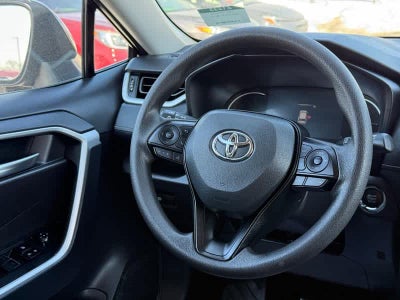 2025 Toyota RAV4 XLE AWD