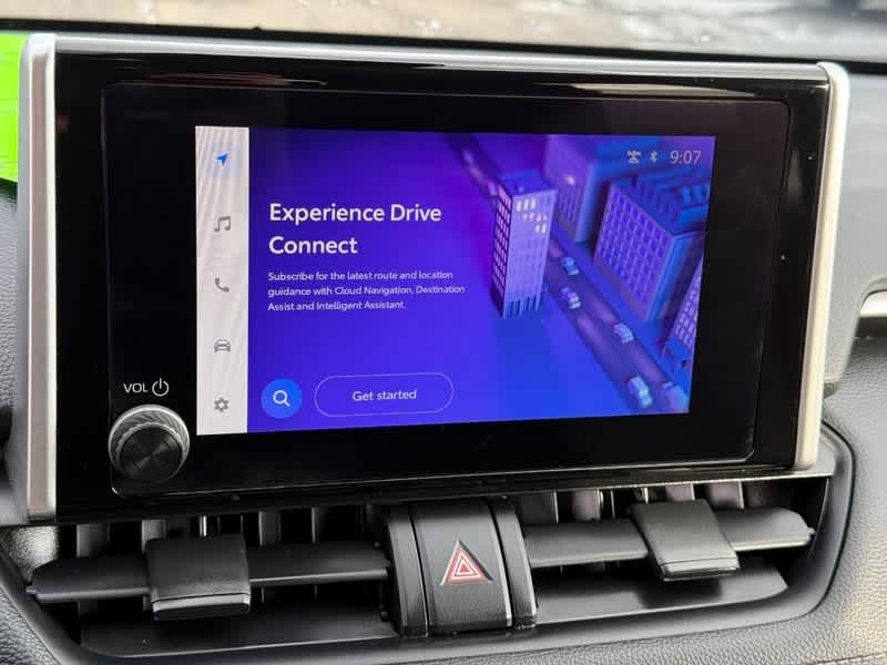 2025 Toyota RAV4 XLE AWD