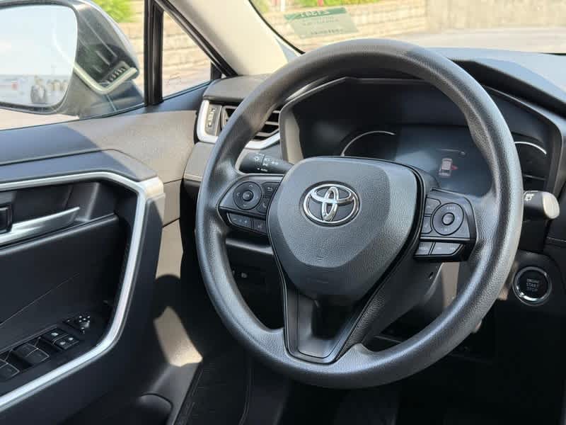 2025 Toyota RAV4 XLE AWD