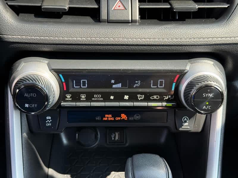 2025 Toyota RAV4 XLE AWD
