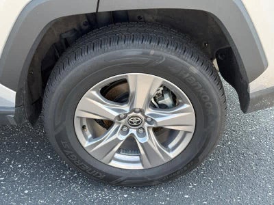 2025 Toyota RAV4 XLE AWD