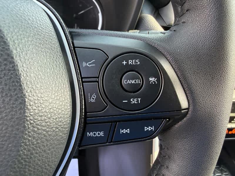 2025 Toyota RAV4 XLE AWD
