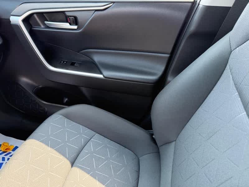 2025 Toyota RAV4 XLE AWD