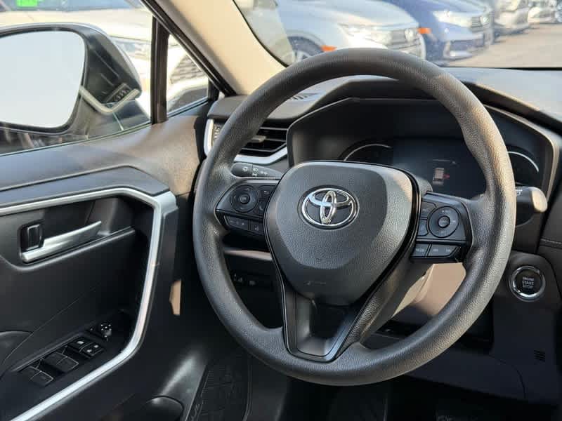 2025 Toyota RAV4 XLE AWD