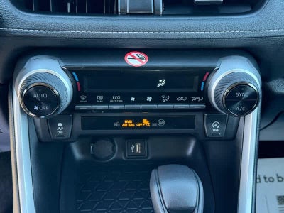 2025 Toyota RAV4 XLE AWD