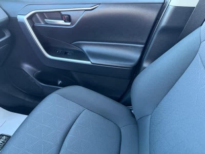 2025 Toyota RAV4 XLE AWD