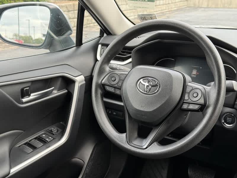 2025 Toyota RAV4 XLE AWD