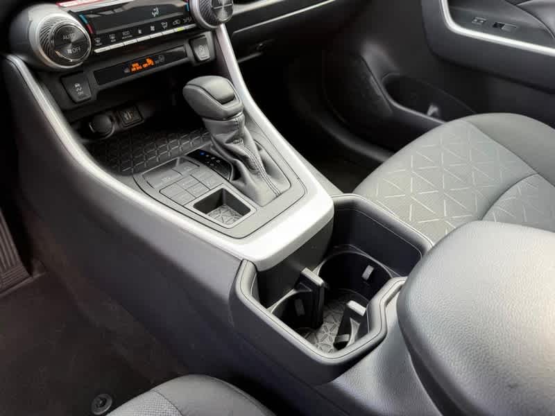 2025 Toyota RAV4 XLE AWD
