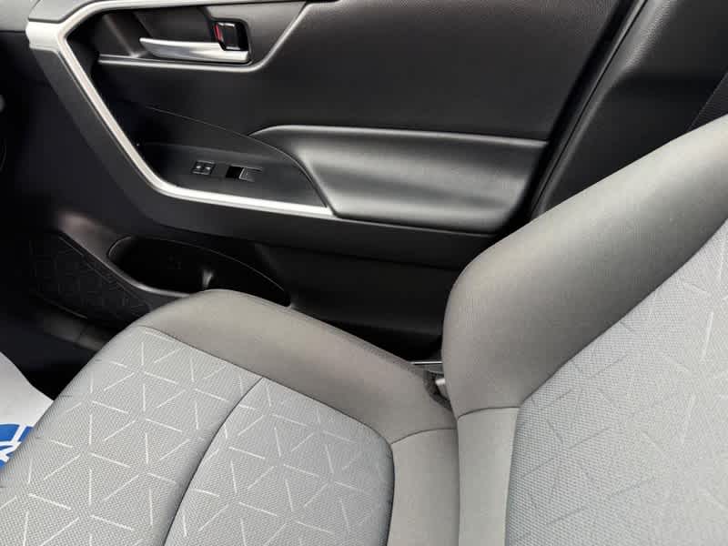 2025 Toyota RAV4 XLE AWD