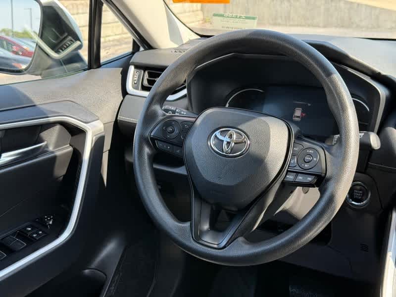 2025 Toyota RAV4 XLE AWD