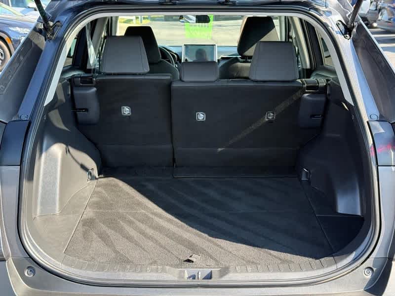 2025 Toyota RAV4 XLE FWD