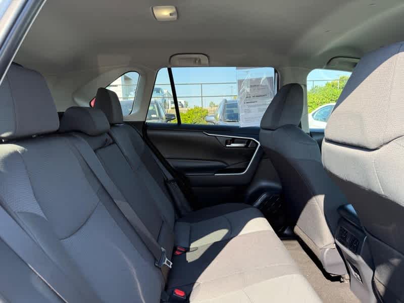 2025 Toyota RAV4 XLE FWD