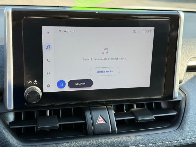 2025 Toyota RAV4 XLE FWD