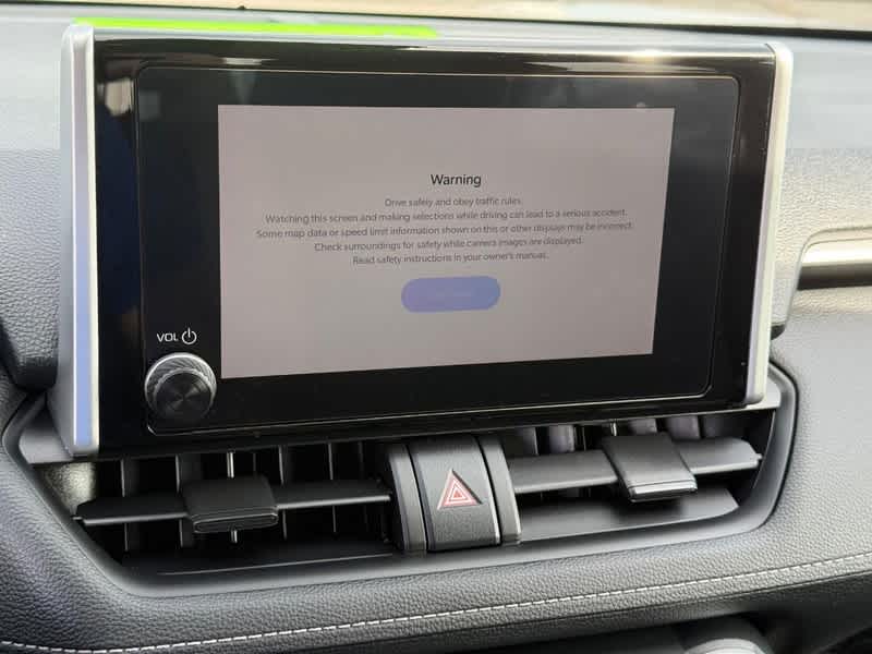 2025 Toyota RAV4 XLE FWD