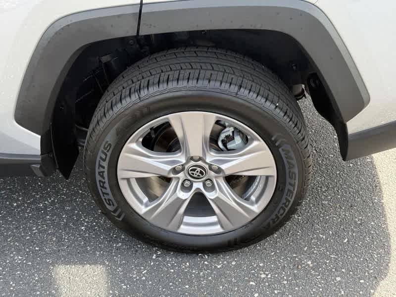2025 Toyota RAV4 XLE FWD