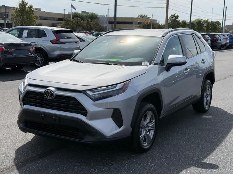 2025 Toyota RAV4 XLE FWD