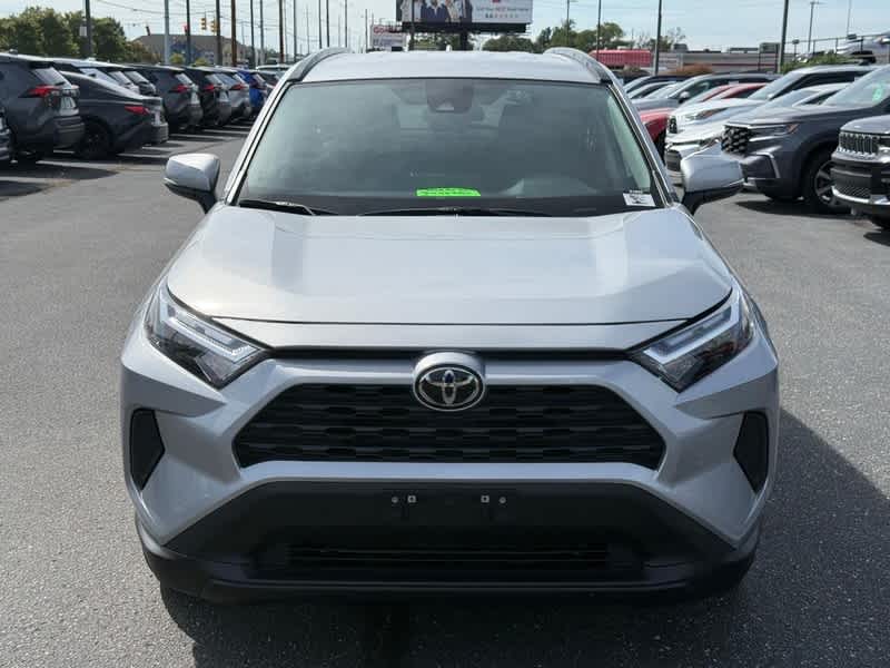 2025 Toyota RAV4 XLE FWD
