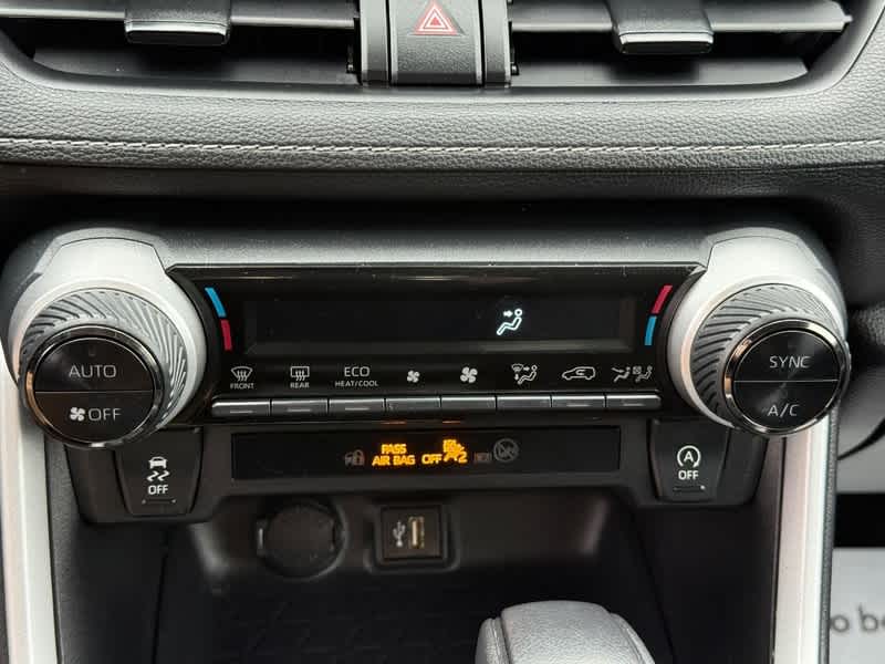 2024 Toyota RAV4 XLE FWD