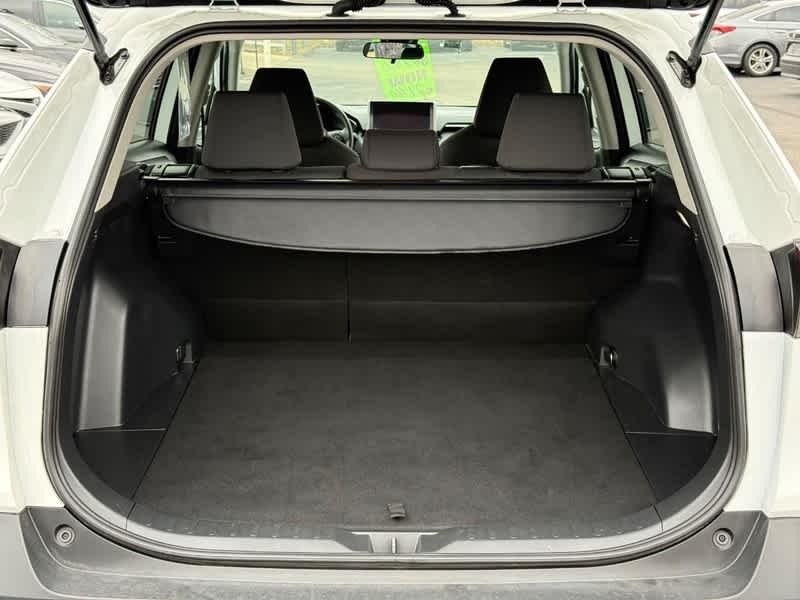 2024 Toyota RAV4 XLE FWD