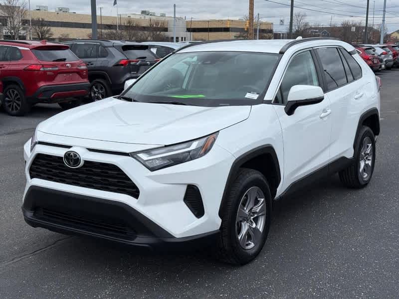 2024 Toyota RAV4 XLE FWD