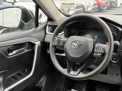 2025 Toyota RAV4 XLE FWD
