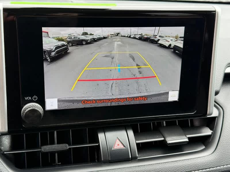 2025 Toyota RAV4 XLE FWD